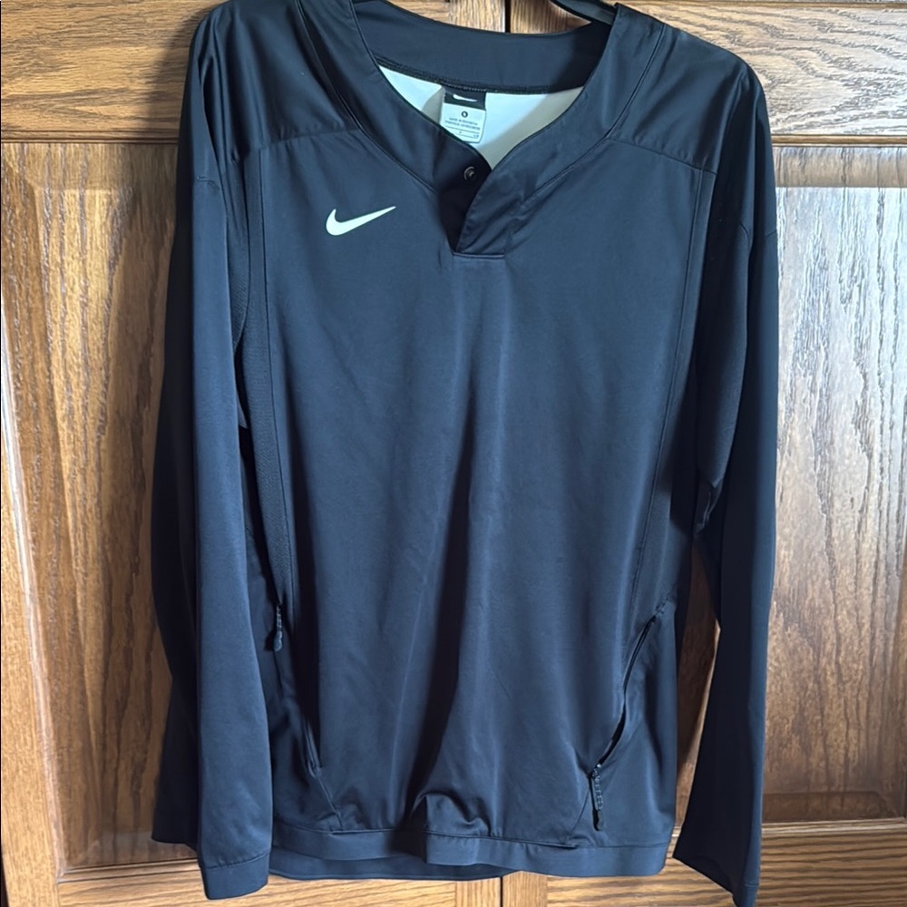 Nike Black Long Sleeve Pullover Sweatshirt